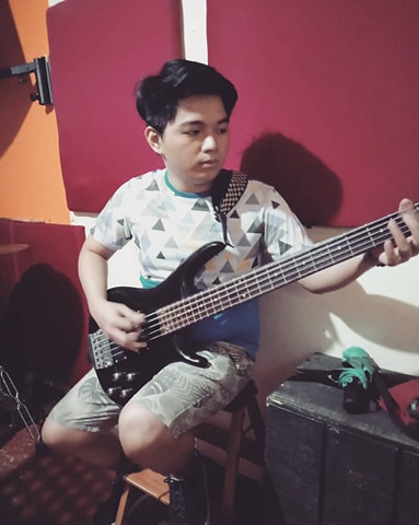 SummerHill Bassist